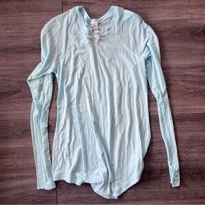 Lululemon Women's Light Blue Long Sleeve Top